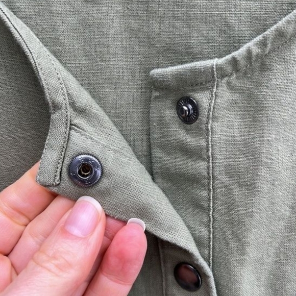 Linen Snap Button Shift Dress - Picture 2 of 3